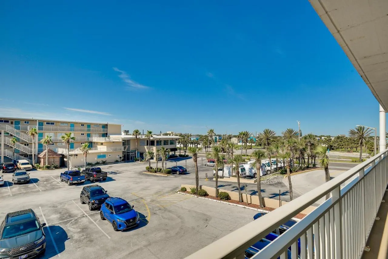 Daytona Beach Condo With Smart Tv, Steps To Ocean Apartment Daytona Beach